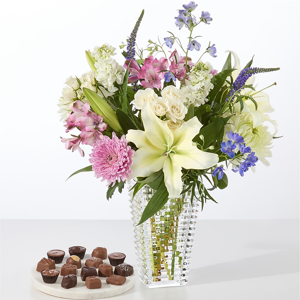 Winter Celebration Bouquet – PAT'S FLORIST AND GIFTS, Laurel MS