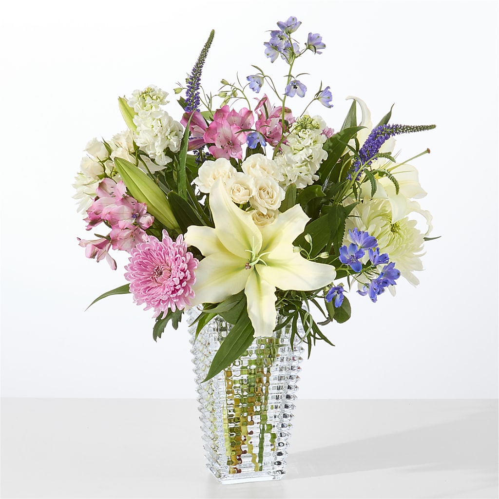 Winter Celebration Bouquet – PAT'S FLORIST AND GIFTS, Laurel MS