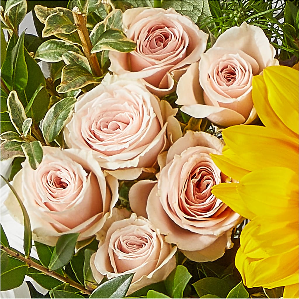 The Good Life Bouquet – PAT'S FLORIST AND GIFTS, Laurel MS