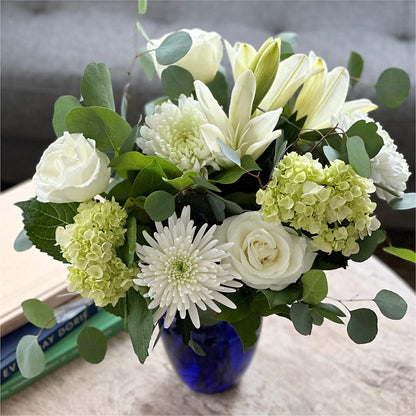 Snowy Dreams Bouquet – PAT'S FLORIST AND GIFTS, Laurel MS