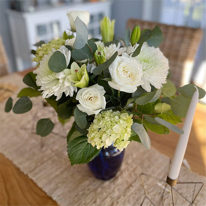 Snowy Dreams Bouquet – PAT'S FLORIST AND GIFTS, Laurel MS