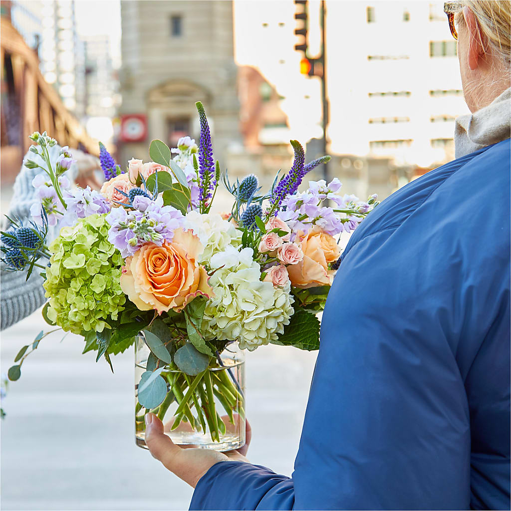 Porch Swing Bouquet – PAT'S FLORIST AND GIFTS, Laurel MS